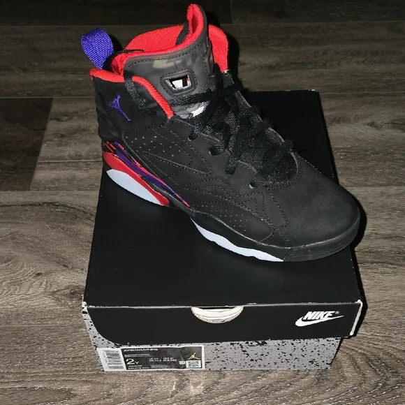 Jordan | Shoes | Jordan Black And Red Sneakers With Suede  display picture 1